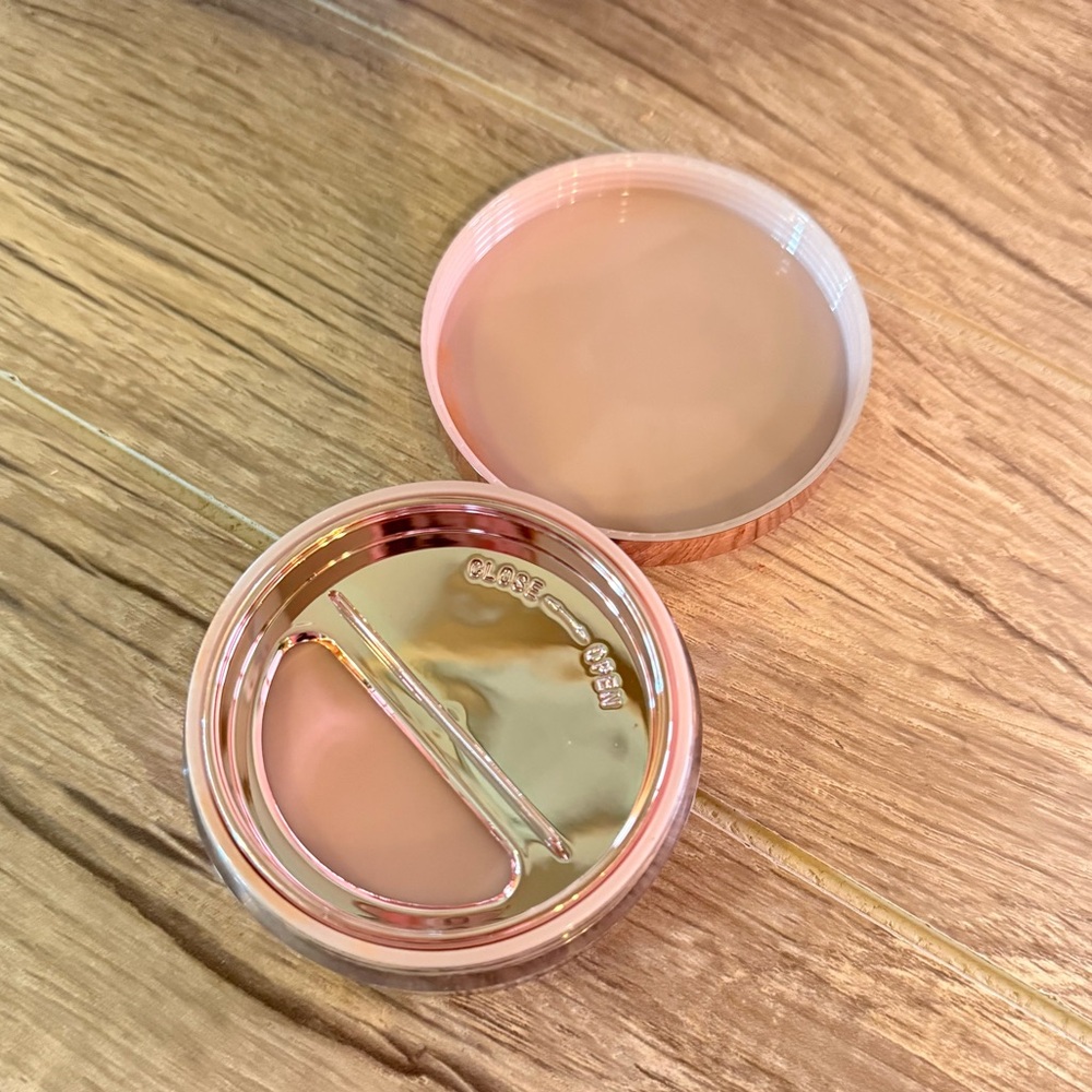 Jeffree Star Magic Star Caramel Setting Powder Makeup Lightweight Breathable NEW - Picture 4 of 7